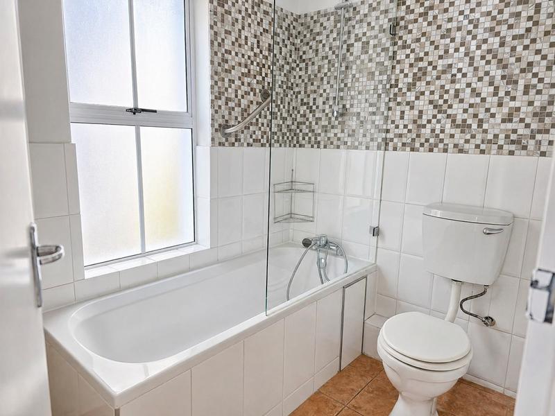 To Let 2 Bedroom Property for Rent in Kirstenhof Western Cape